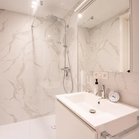 Marvelous And Luxurious With Parking * Oostende